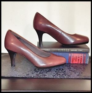 Clarks Brown Pumps